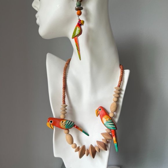 Vintage MSM MOD Beaded Wooden Parrot Necklace and Earrings - Picture 10 of 10